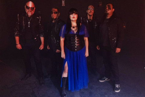 Revengin lança novo videoclipe “Huntress Of Shadows” e se prepara para turnê europeia em outubro!